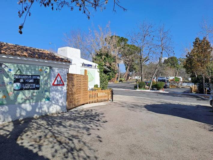 Bungalow para 2 personas, con Terraza y Jardín en Madrid