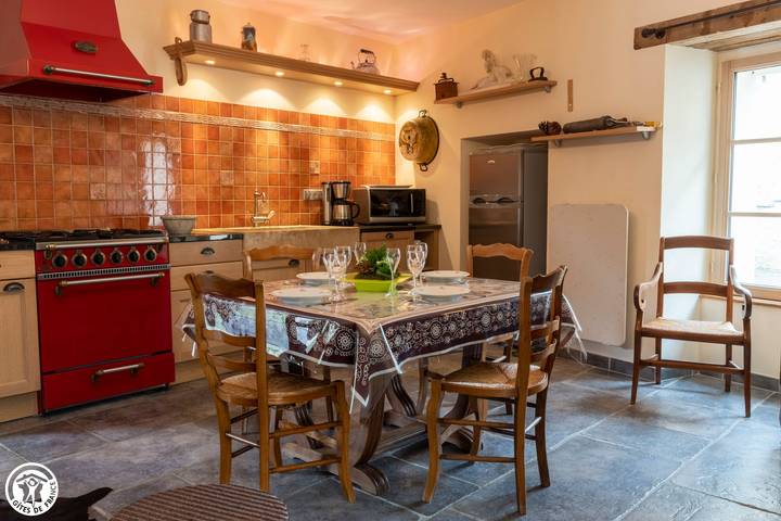 Gîte pour 5 personnes, avec jardin et piscine à Troissy - 4