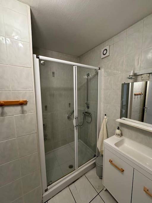 Appartement entier, Two-Bedroom Apartment in Châtillon-sur-Seine, Région de Montbard