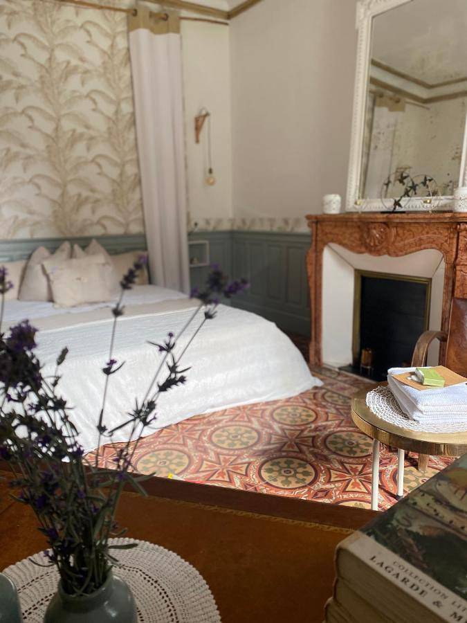 Gîte pour 2 personnes, avec jardin et piscine ainsi que terrasse et vue à Aspiran - 4