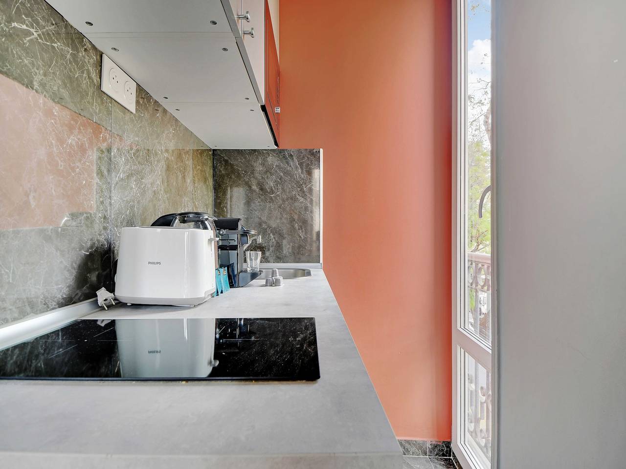 Appartamento intero, Monolocale autentico - 2P - Porte Saint-Martin in 10th Arrondissement, Parigi