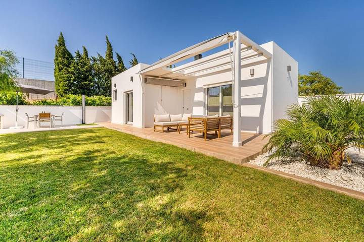 Chalet para 2 personas, con Jacuzzi y Terraza además de Jardín y Piscina en La Janda - 3