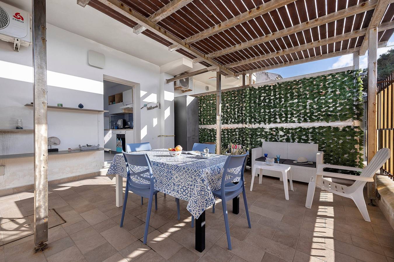 Appartement entier, Appartement 'Lido Azzurro Sea Mare' avec vue mer, Wi-Fi et climatisation in Villagrazia di Carini, Carini