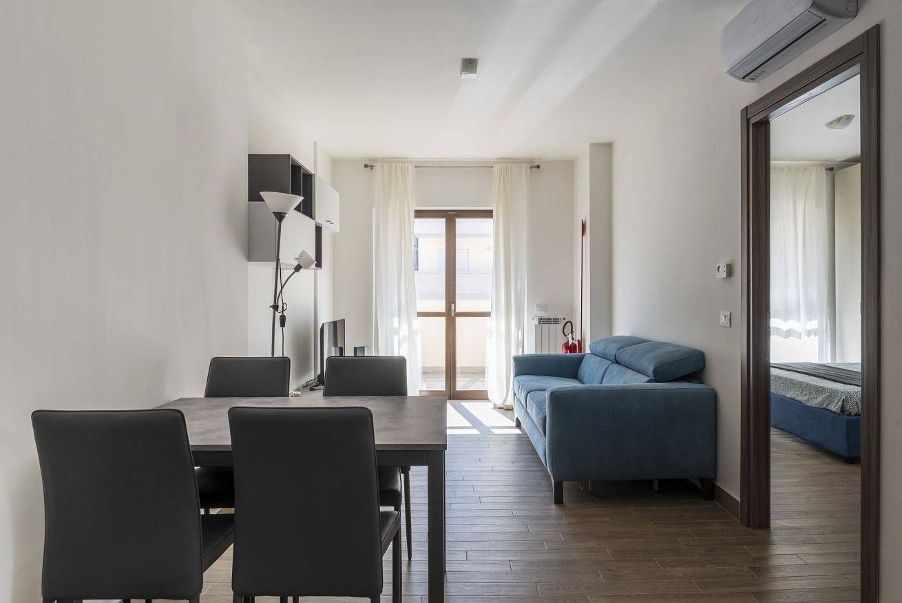 Geheel appartement, Vakantieappartement voor 2 personen met balkon/terras in Rome, Provincie Rome