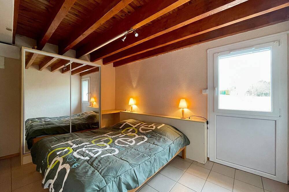 Ruhiges Ferienhaus bei Puy-en-Velay, 2 Schlafzimmer, nahe See Bouchet in Cayres, Haute-Loire