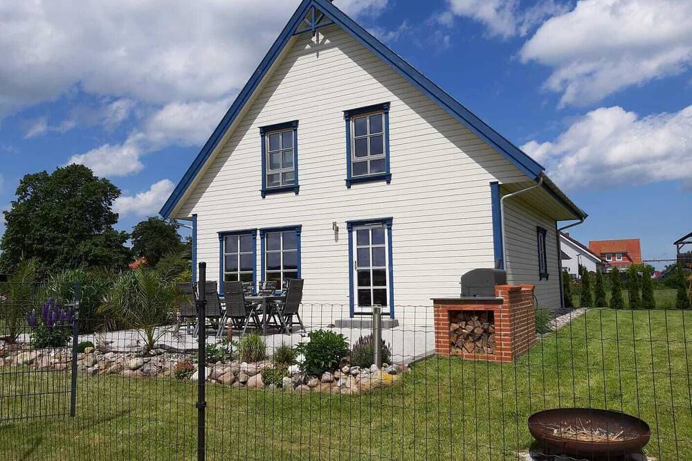 Familienfreundliches Nichtraucherhaus mit großem Garten und schönem Ausblick in Ralswiek, Bergen auf Rügen und Umgebung
