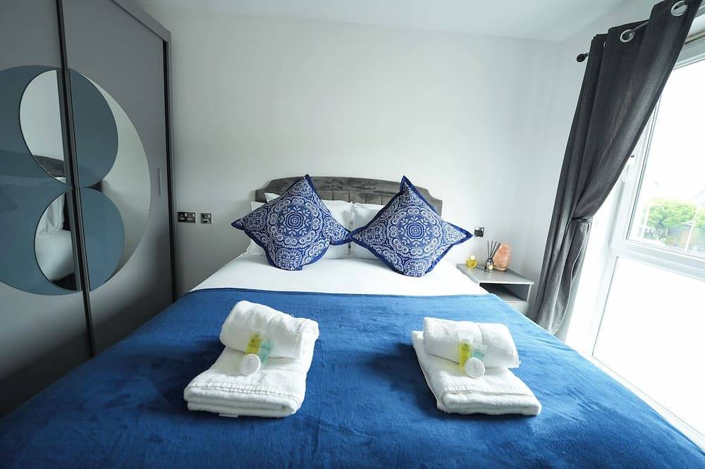 Entire apartment, Stylish 1 bedroom apartment sleeps 4 in Swansea, Swansea region