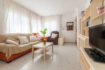Apartment for 7 People in Canet de Mar, Maresme, Photo 4