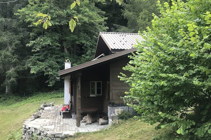 Lovingly furnished Alphüttli in Wilderswil, Lago di Thun