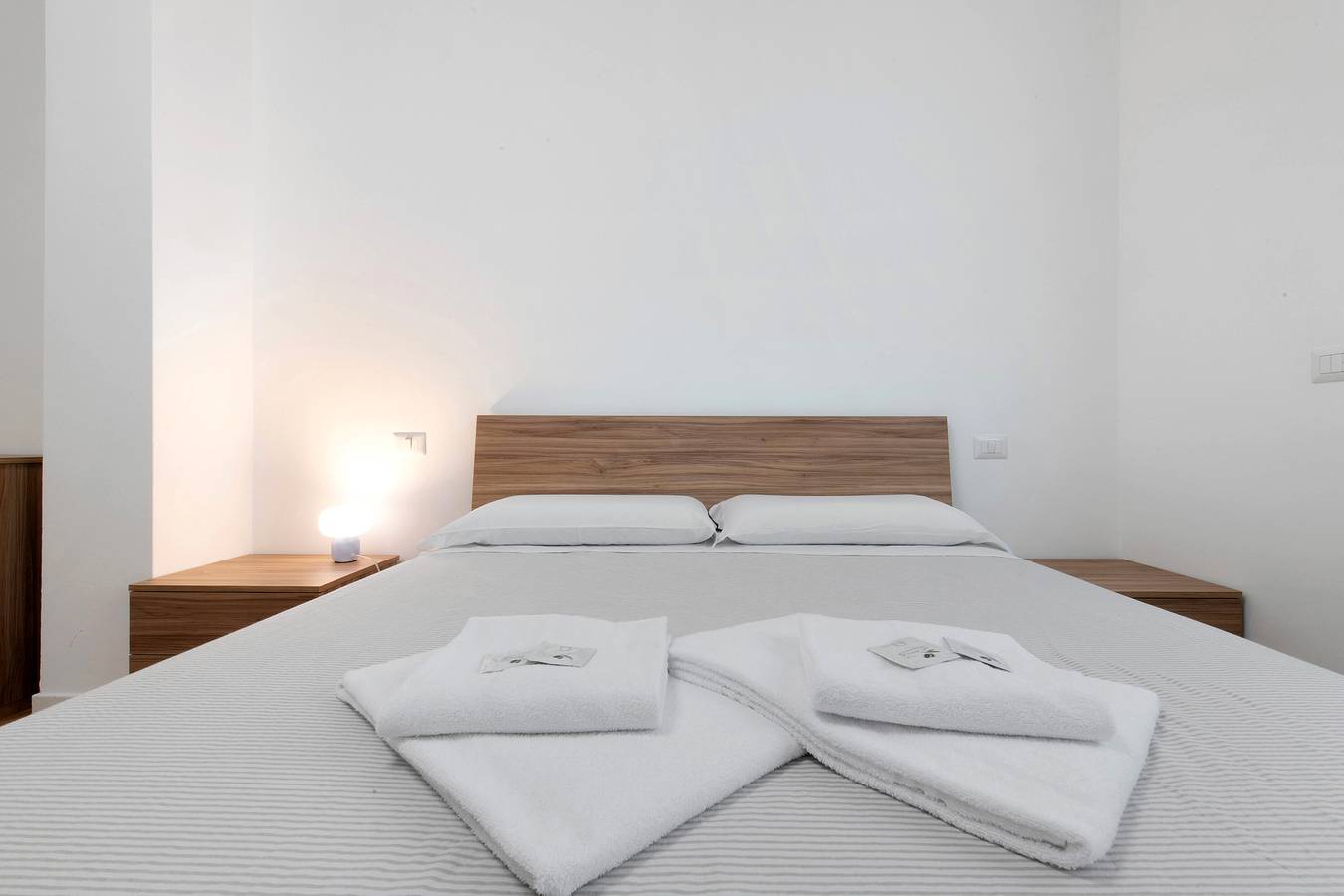 Room 'Enza 2' with Wi-Fi in Bergamo, Bergamo Province