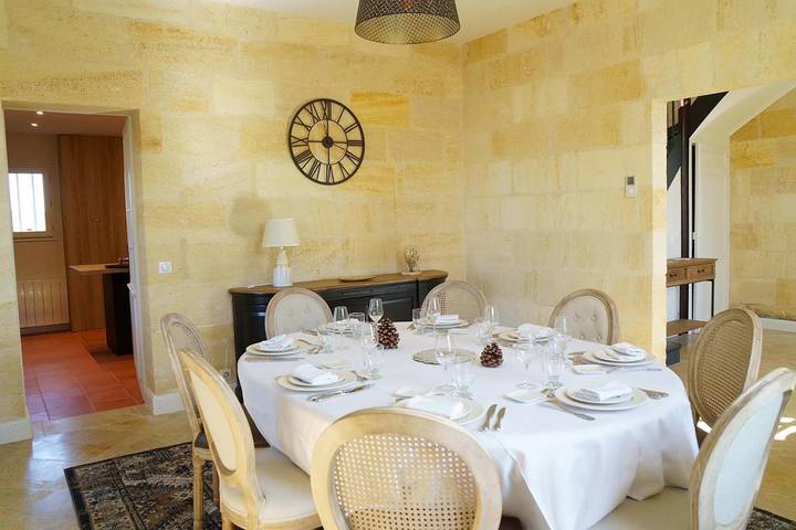 Location de vacances pour 8 personnes, avec vue et jardin à Saint-Sulpice-de-Faleyrens - 2