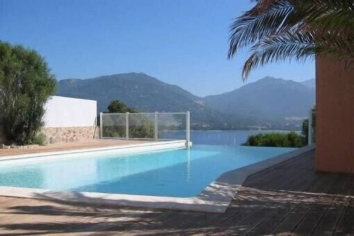 Villa pour 4 personnes, avec piscine à Propriano