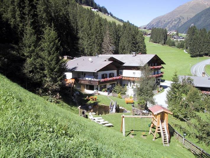Hôtel pour 2 personnes, avec vue et sauna ainsi que piscine et jardin dans St. Magdalena (Gsies)