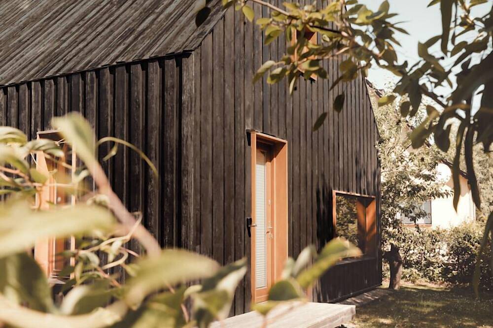Modernes Holzhaus am Bodden mit zwei kombinierbaren Wohnungen in Loissin, Vorpommern