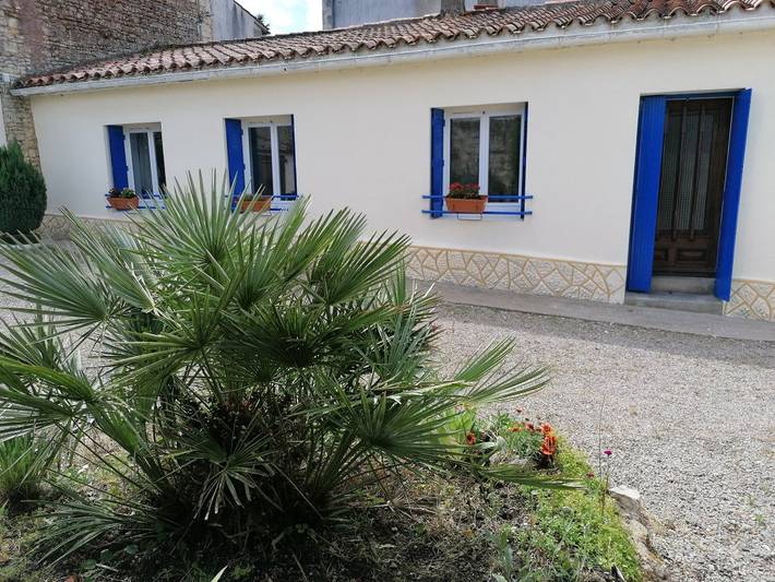 Gîte pour 6 personnes, avec jardin dans Triaize