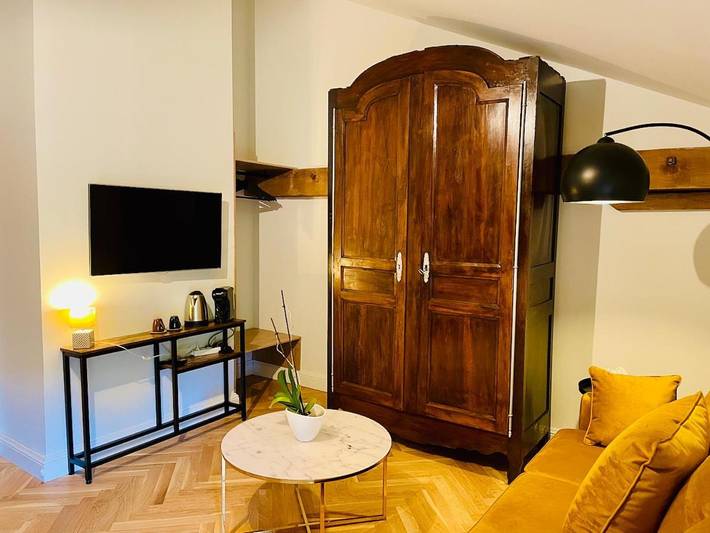 Gîte pour 4 personnes, avec piscine et jardin à Dieulivol - 4