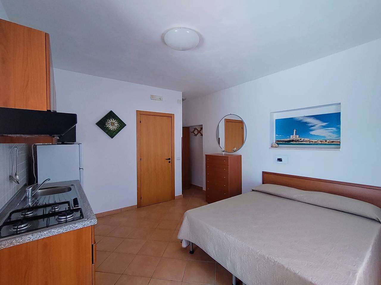 Monolocale intero, Casa vacanze 'Villa Elvira Monolocale' con terrazza privata, giardino in comune e aria condizionata in Vieste, Gargano