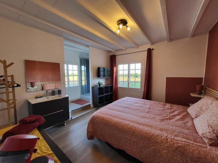 Hôtel pour 2 personnes, avec terrasse ainsi que vue et jardin à Corbarieu - 2