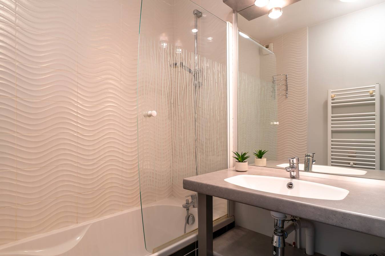 Appartement entier, Les Thermes 404 - Appt proche plage avec piscine partagée in Concarneau, Région de Quimper