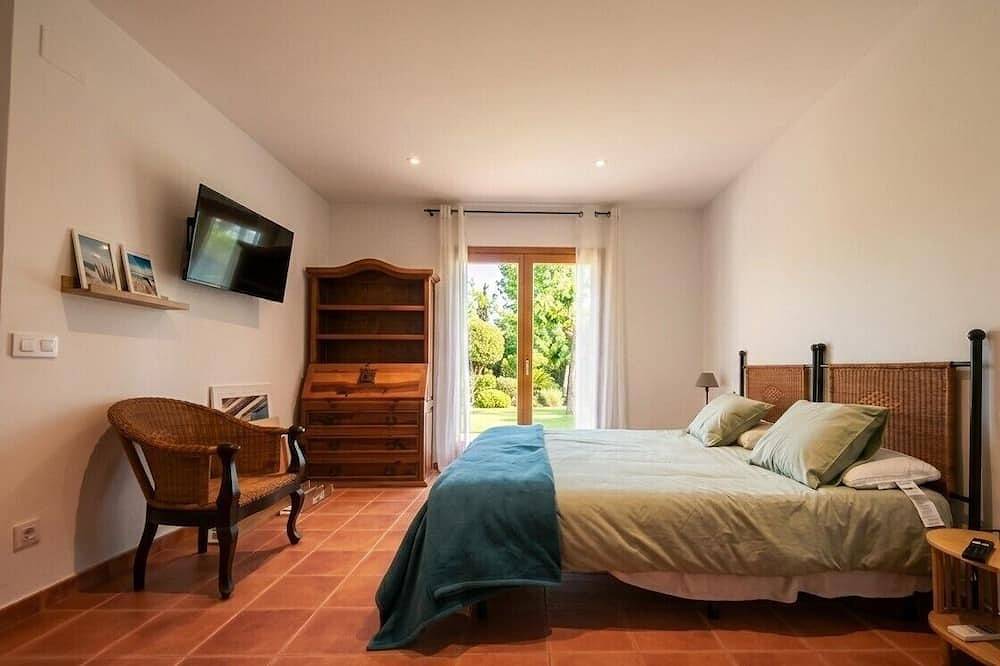 Peralada Pearl: where vacations become tradition. in Peralada, Upper Empordà