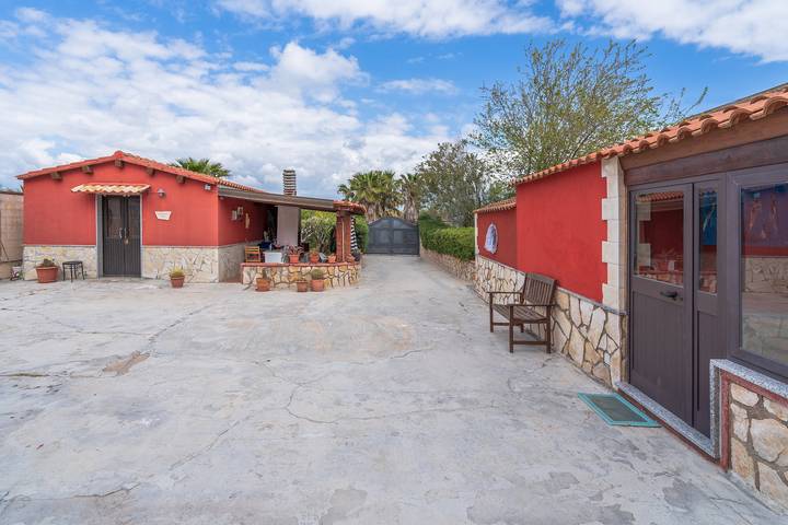 Casa vacanza per 9 persone, con Giardino a Granelli