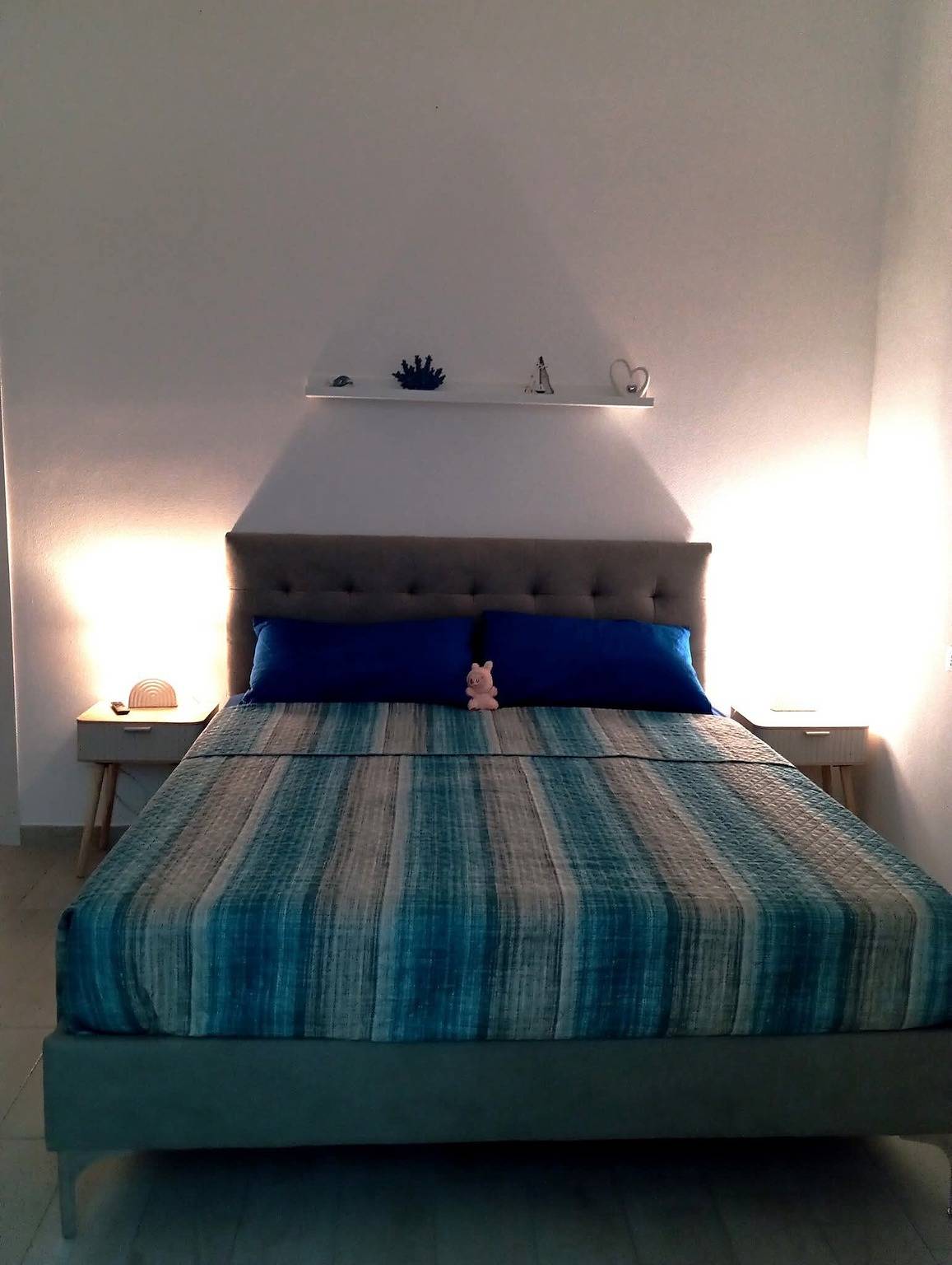 Entire apartment, Apartment 'Blue House' with Private Terrace, Wi-Fi and Air Conditioning in Follonica, Etruscan Coast