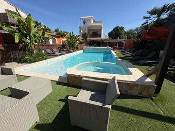 Gîte pour 5 personnes, avec sauna et jardin ainsi que jacuzzi et piscine à Lavérune