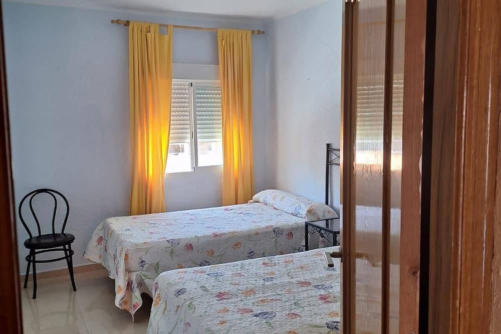 Ganze Wohnung, 3-bedroom apartment 100 m from the beach in Moncofa, Costa del Azahar