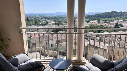 Gîte pour 3 personnes, avec vue et terrasse à Clermont-l'Hérault