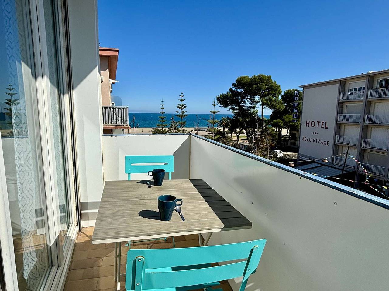 Entire apartment, Cozy 2-room apt, 4 guests, 100m to beach, Ac, balcony, pets allowed in La Côte Vermeille, Argelès-sur-Mer