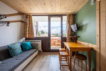 Gîte pour 3 personnes, avec bassin pour enfant dans Les Menuires