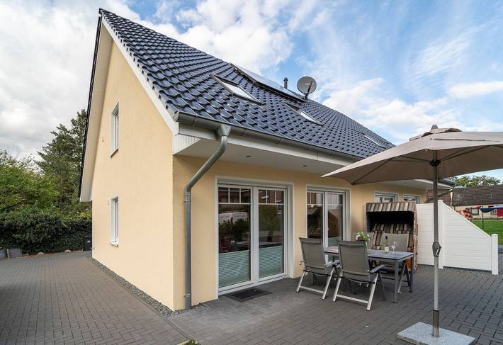 Ferienhaus für 5 Personen, mit Terrasse und Garten sowie Sauna in Grömitz