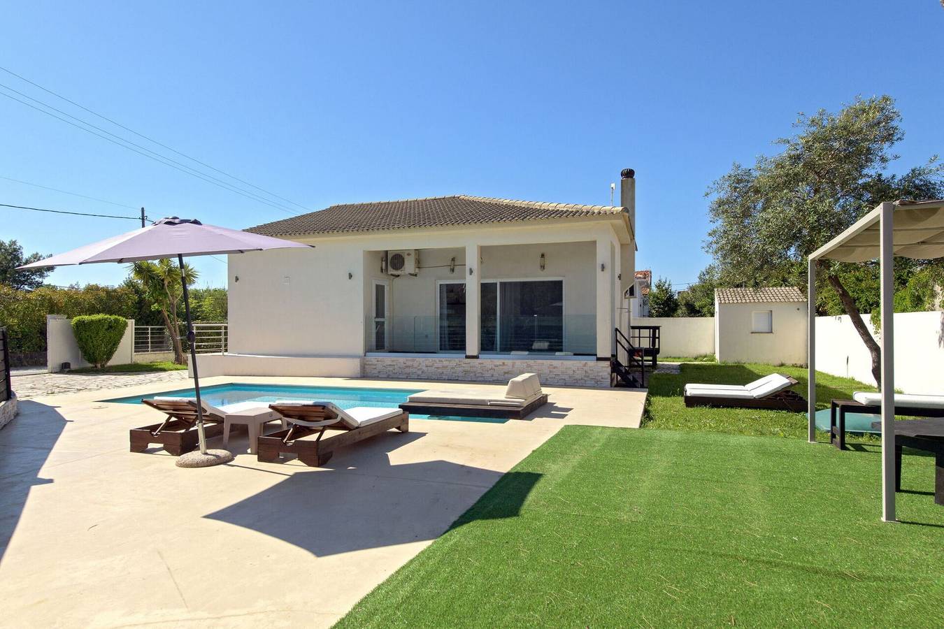 Villa für 5 Personen mit Pool in Acharavi, Korfu