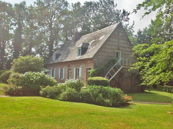 Gîte pour 12 personnes, avec jardin et terrasse - 1