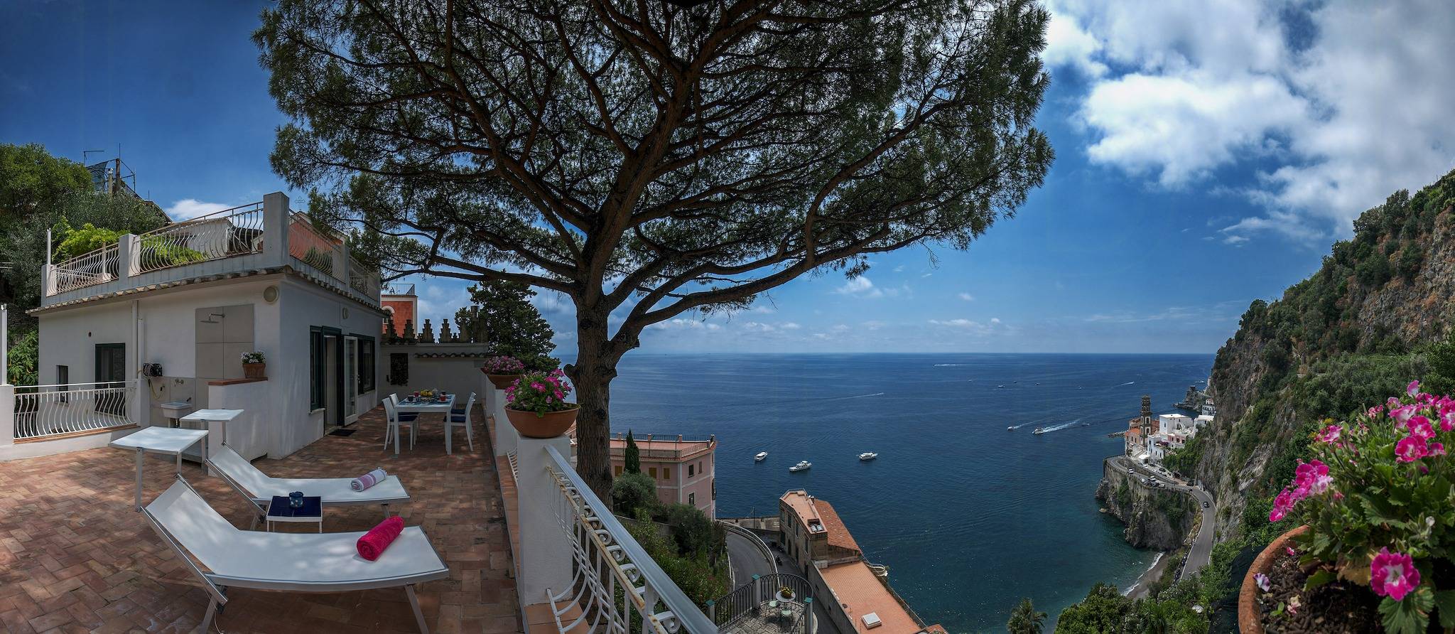 Ganze Wohnung, Haus mit Zitronenhain und Meerblick in Atrani in Castiglione, Amalfiküste