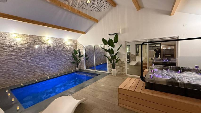 Ferienhaus für 2 Personen, mit Garten und Sauna sowie Pool und Whirlpool in Franche-Comté - 2