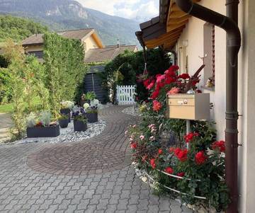 Cottage pour 2 personnes, avec jardin et vue à Sierre