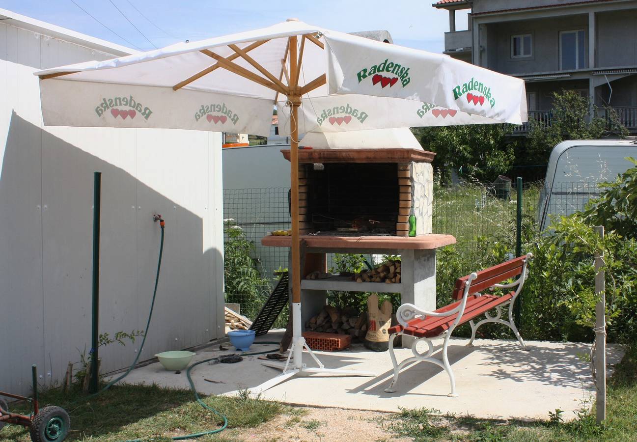 Ganze Wohnung, 2-Zimmer-Ferienwohnung mit Terrasse Lopar, Rab A-5019-a in Lopar, Rab