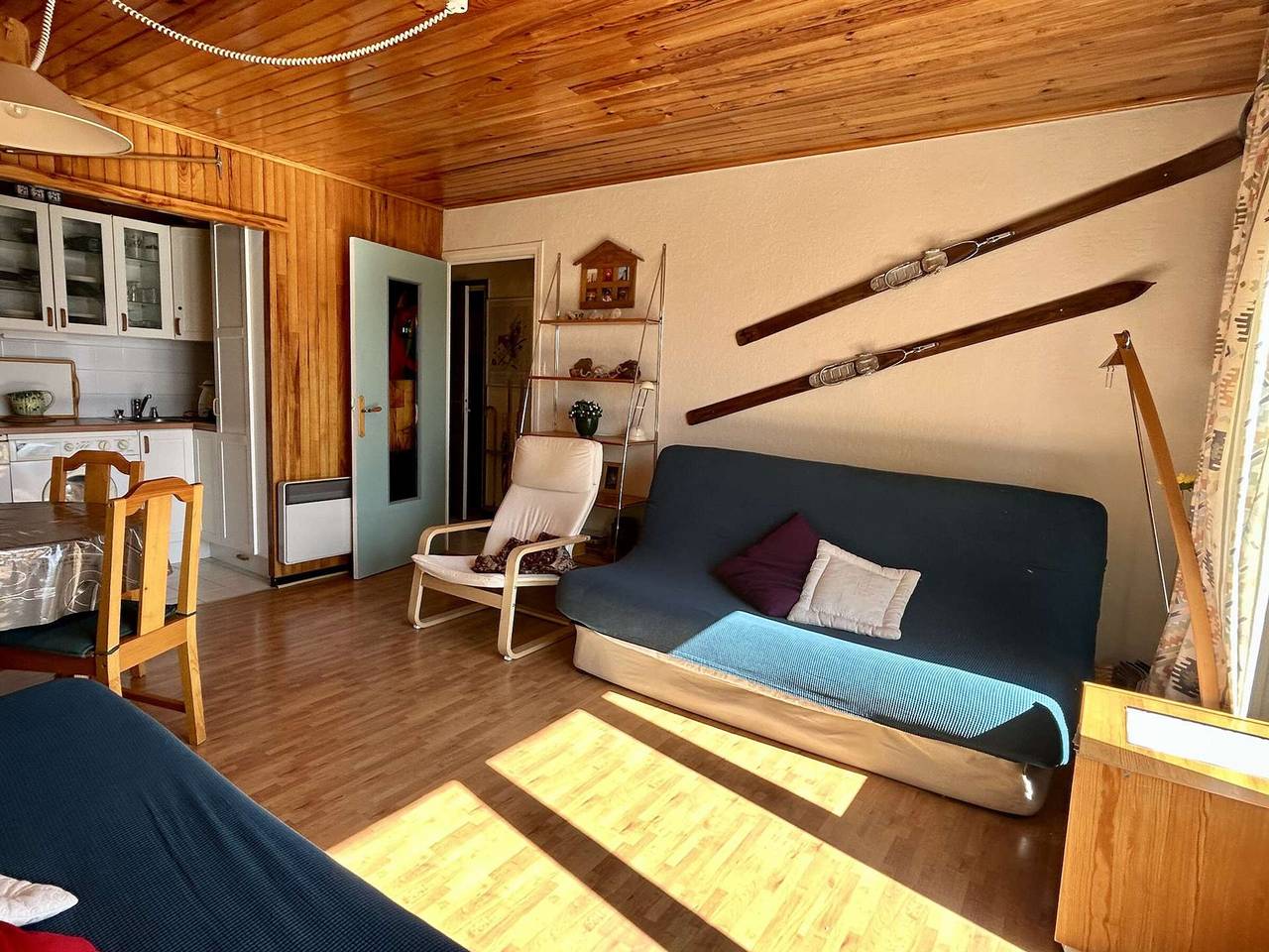 Entire apartment, Charming 2-Room Apartment for 4 near Lifts - Alpe d'Huez in Huez, Écrins National Park