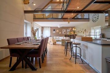 Location de vacances pour 9 personnes, avec vue et jardin à Pleudihen-sur-Rance