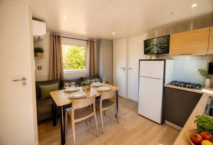 Camping pour 6 personnes, avec Bassin pour enfant à Vic-la-Gardiole