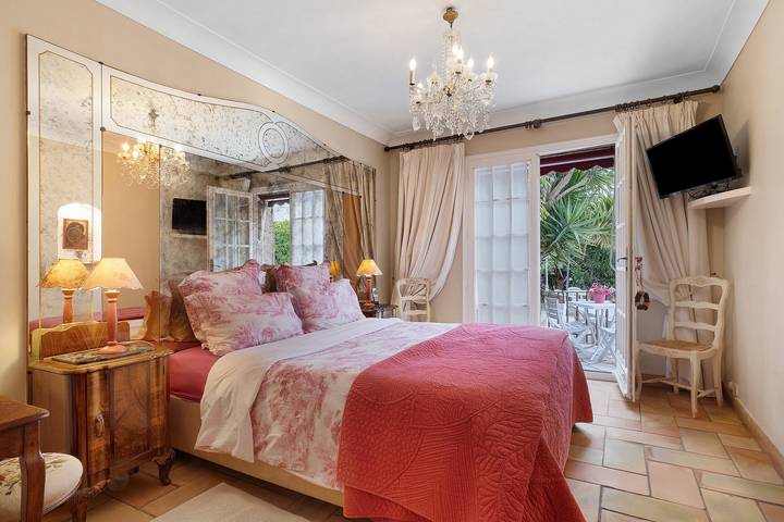 Chambre d’hôte pour 2 personnes, avec jardin à Antibes