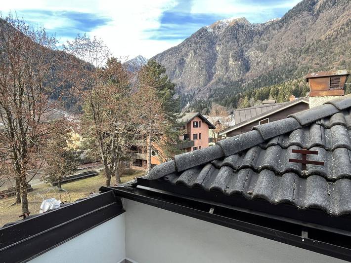 Gîte pour 4 personnes, avec jardin à Carisolo - 3