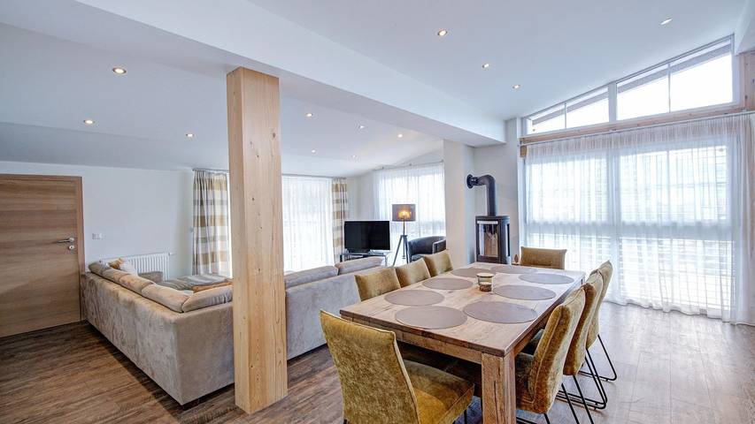 Gîte pour 8 personnes, avec piscine ainsi que terrasse et sauna dans Niederau - 2