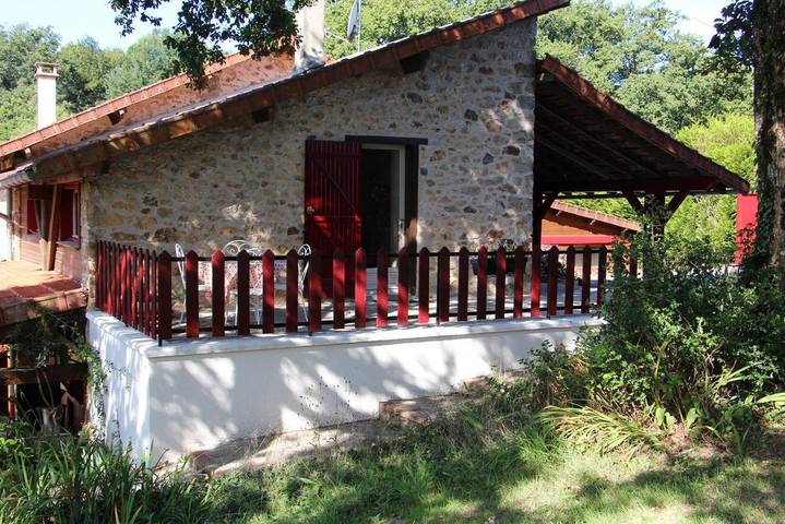 Gîte pour 2 personnes, avec Terrasse et Jardin