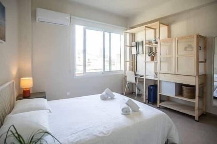 Apartamento entero, Work-Friendly Haven w/ free parking spot in Nicosia, Chipre Sur