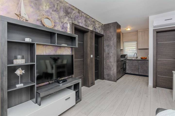Ferienwohnung für 6 Personen, mit Balkon/Terrasse und Terrasse auf Vir - 4