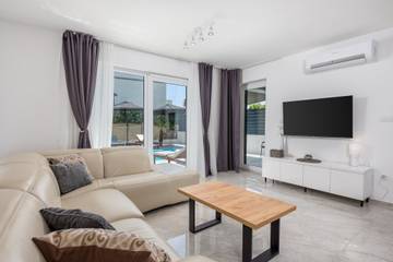 Ferienhaus für 6 Personen in Krk Stadt, Krk, Bild 4