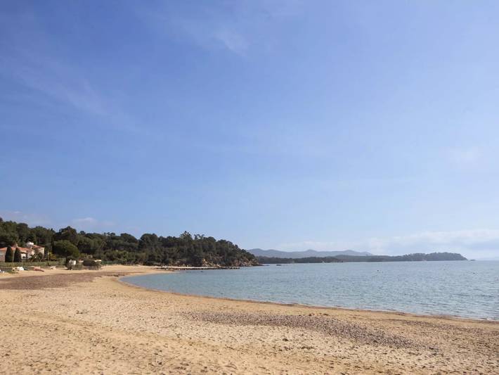 Gîte pour 4 personnes, avec terrasse dans Plage Miramar - 2
