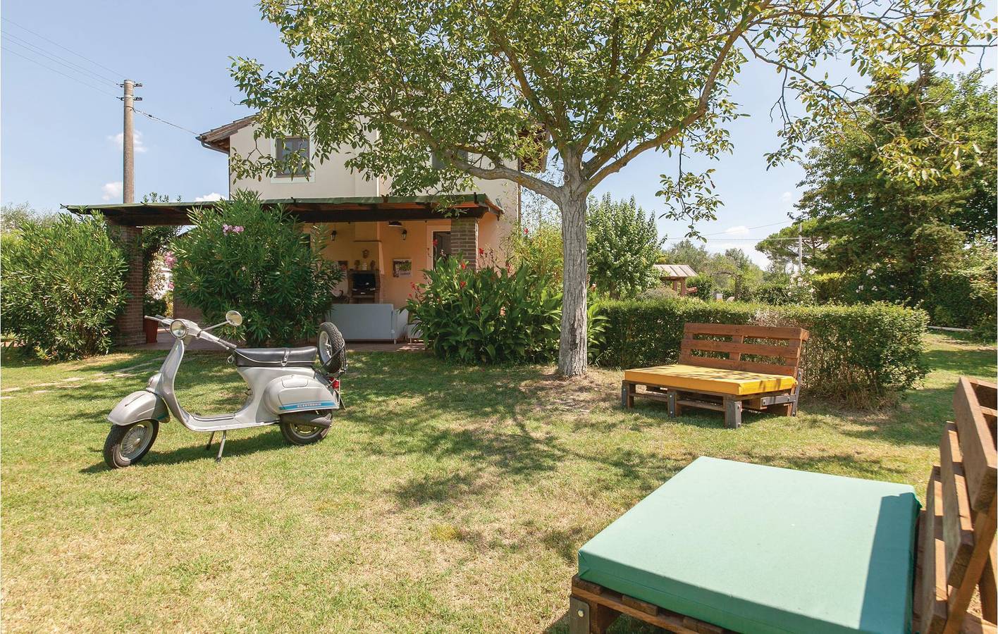 Feriehus for 6 personer med terrasse in Calcinaia, Pisa Provinsen